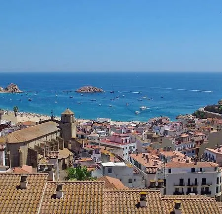 Апартаменты Lets Holidays Cozy 70 M. From The In Tossa