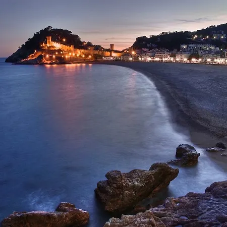 Lets Holidays Cozy 70 M. From The In Tossa * 또사데마르