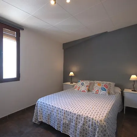 Lets Holidays Cozy 70 M. From The In Tossa 아파트 *