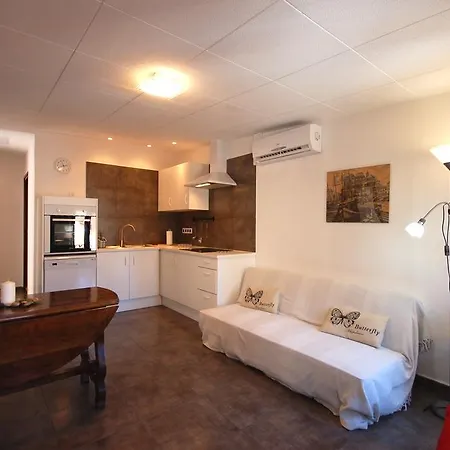 Lets Holidays Cozy 70 M. From The In Tossa