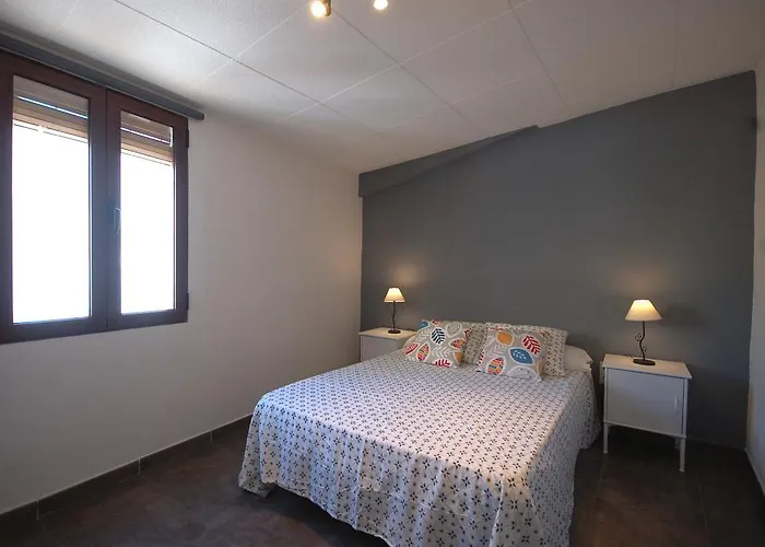 Lets Holidays Cozy 70 M. From The In Tossa Apartment *